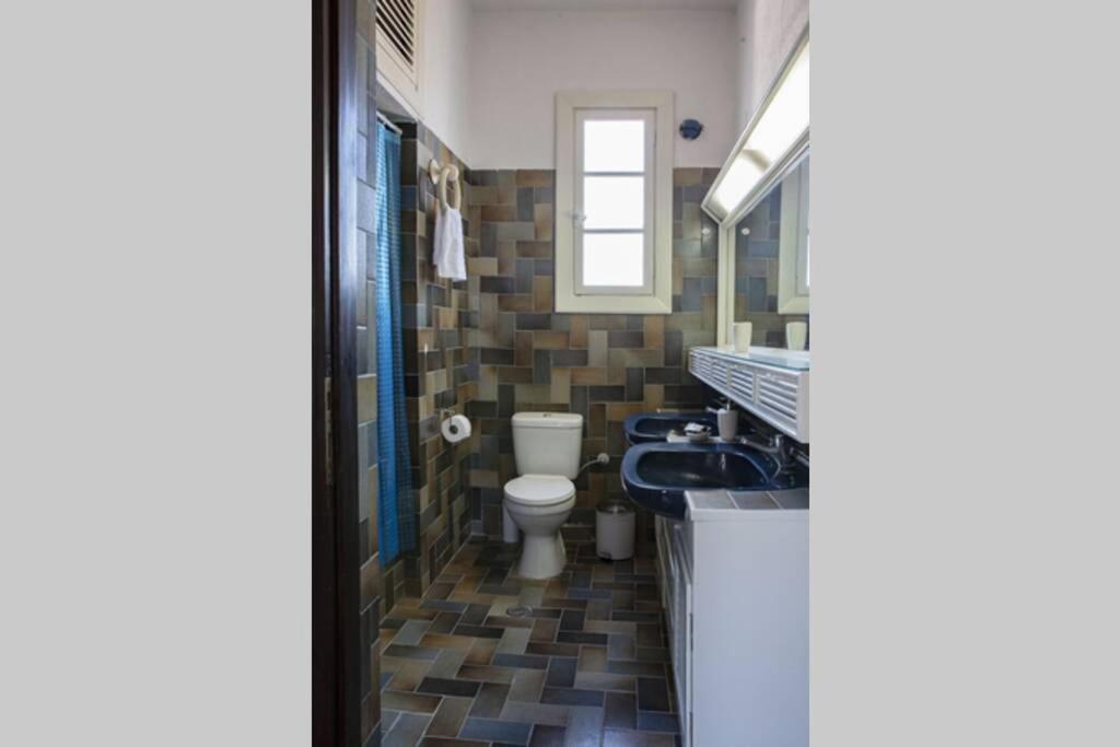 Villa Velissarios: Wonderful Villa Next To Beach Aegina Bagian luar foto