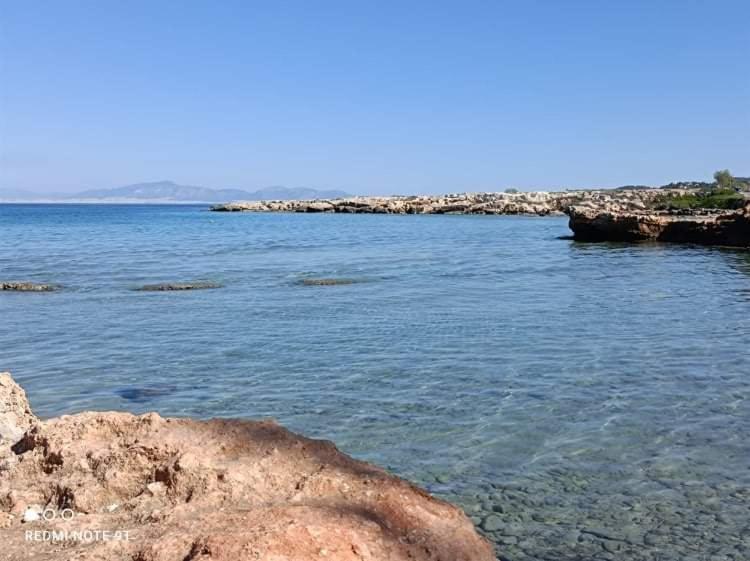 Villa Velissarios: Wonderful Villa Next To Beach Aegina Bagian luar foto